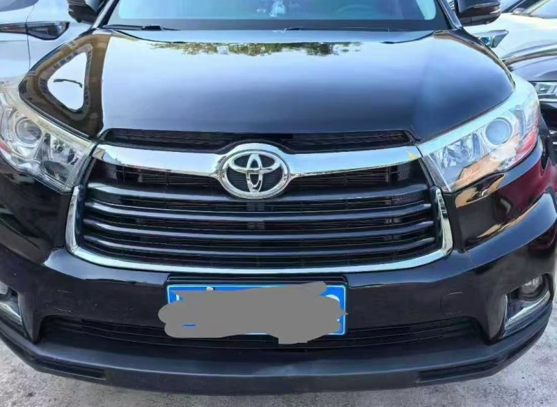 成都18年丰田汉兰达1