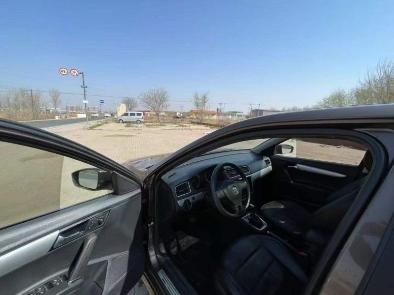 沧州14年大众朗行9