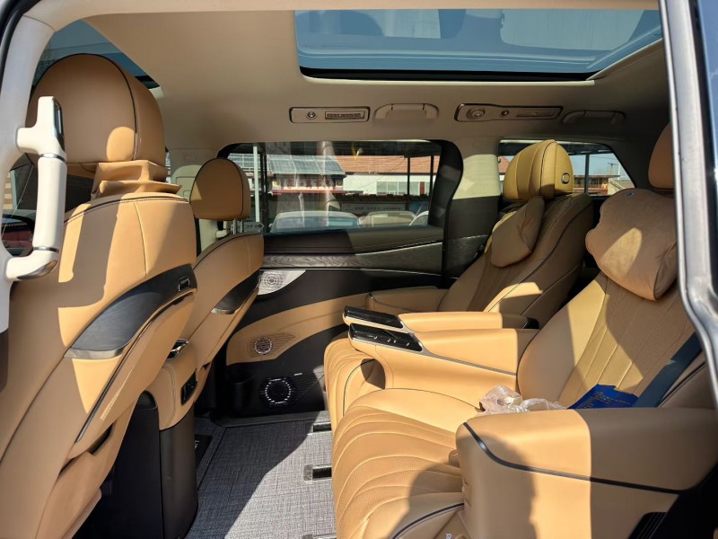 淄博25年腾势D95