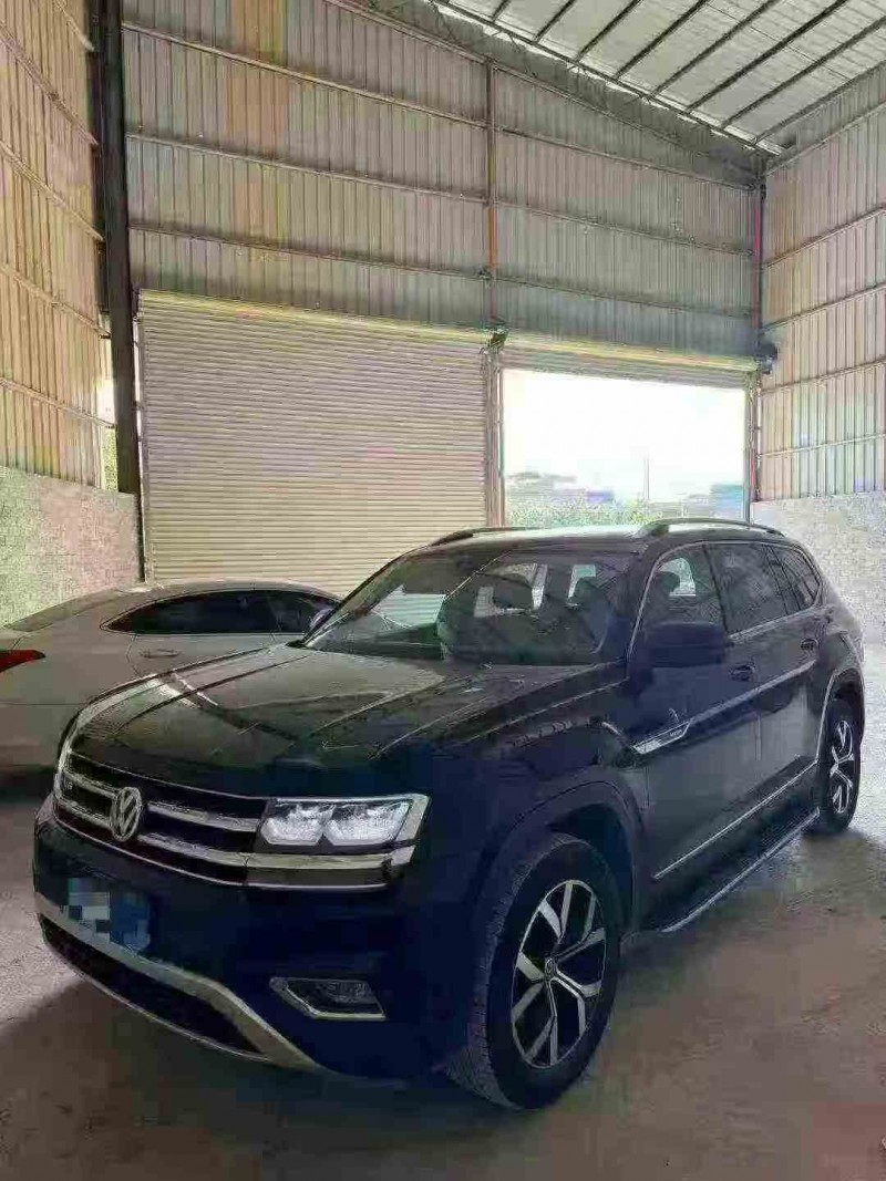 钦州18年大众途昂2