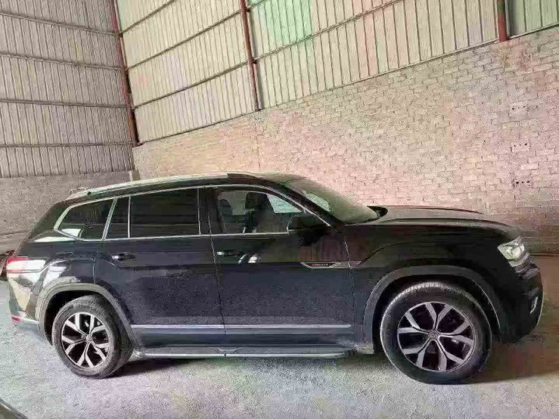 钦州18年大众途昂3