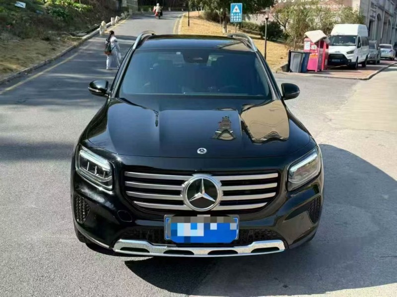 厦门24年奔驰GLB1