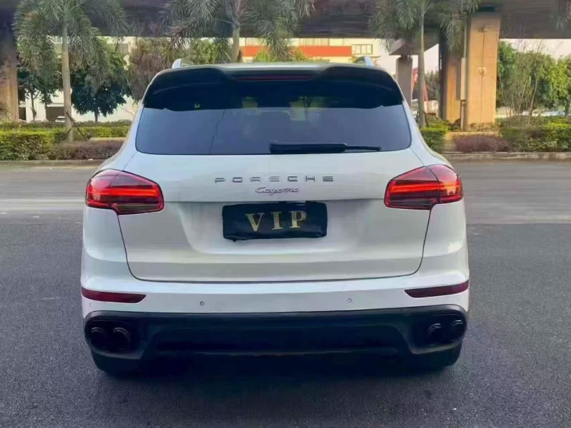 三明14年保时捷卡宴9