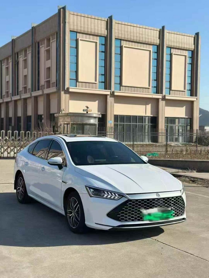 济宁23年比亚迪秦3