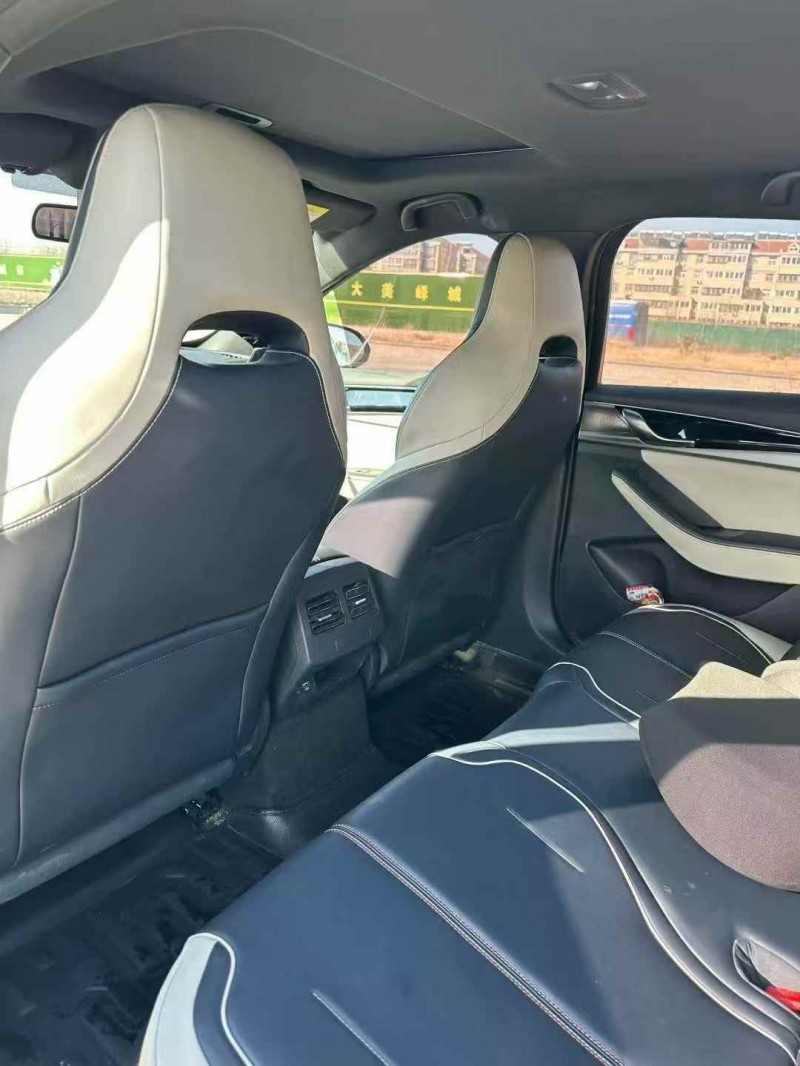 济宁23年比亚迪秦4
