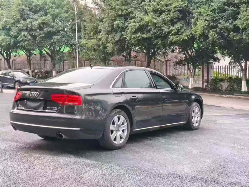 莆田12年奥迪A8L7