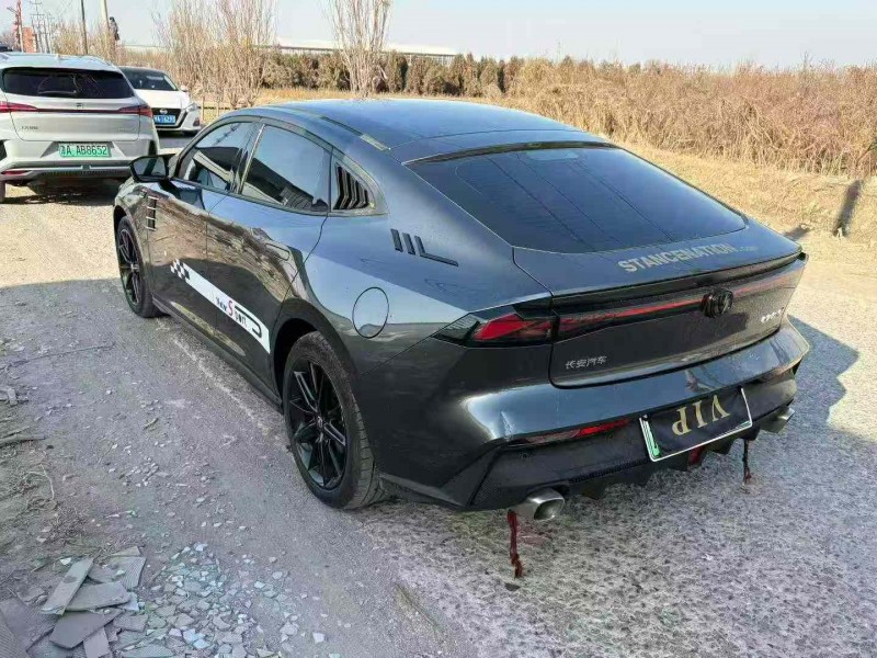 天津23年长安汽车UNI6