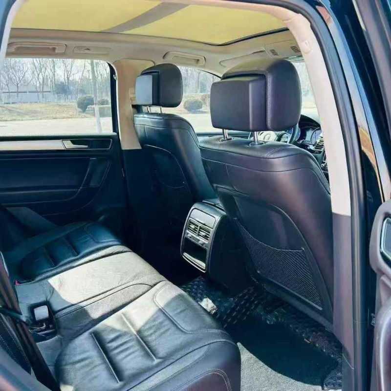 东营16年大众途锐5