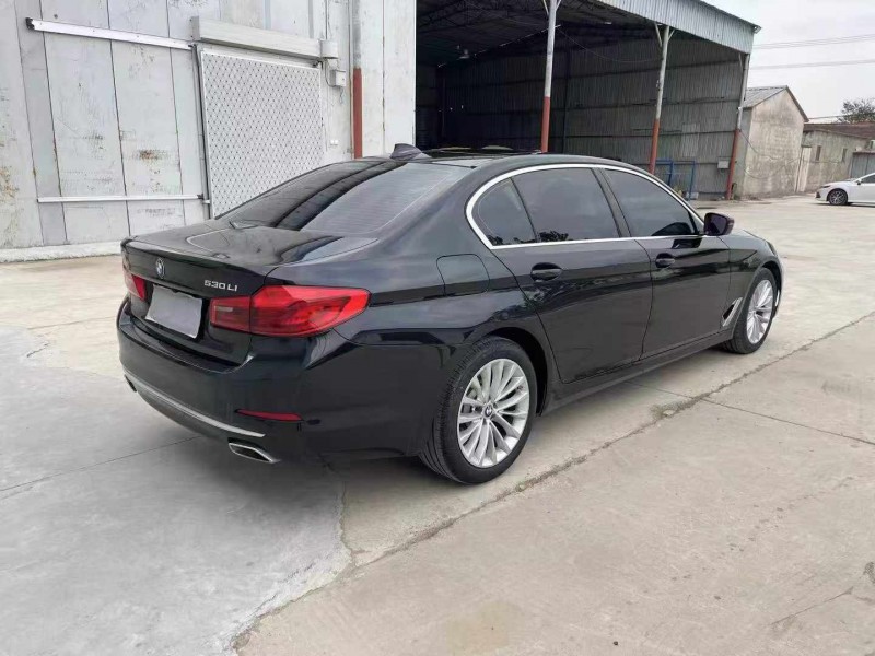 徐州20年宝马5系8