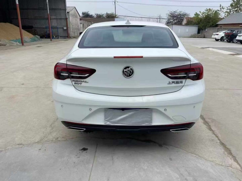 徐州19年别克君威9