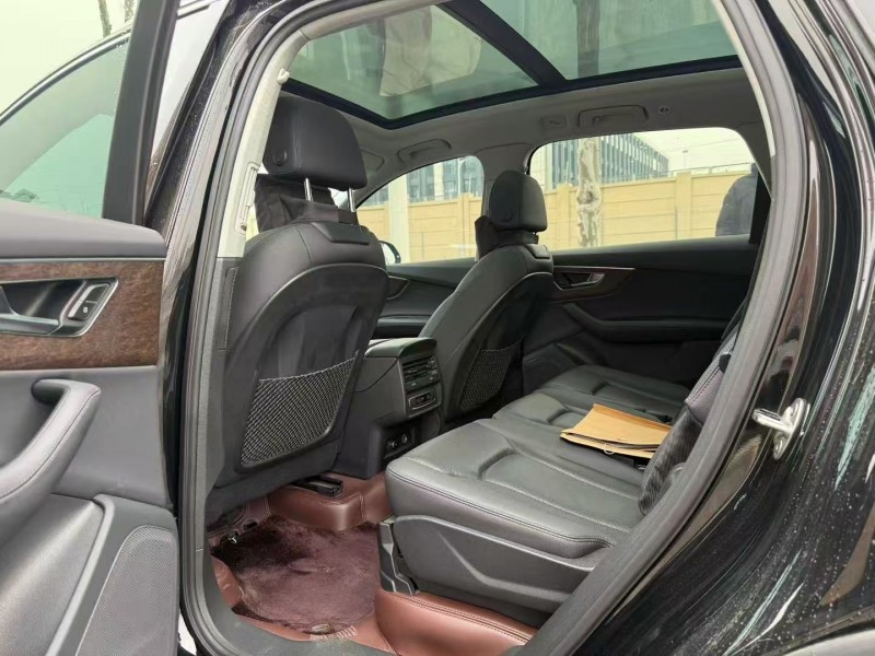 郑州23年奥迪Q78