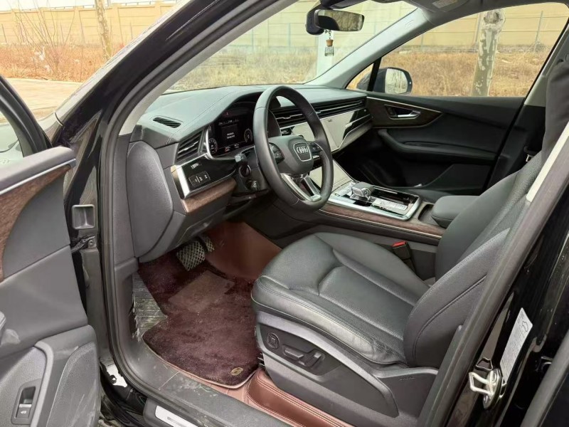 郑州23年奥迪Q79