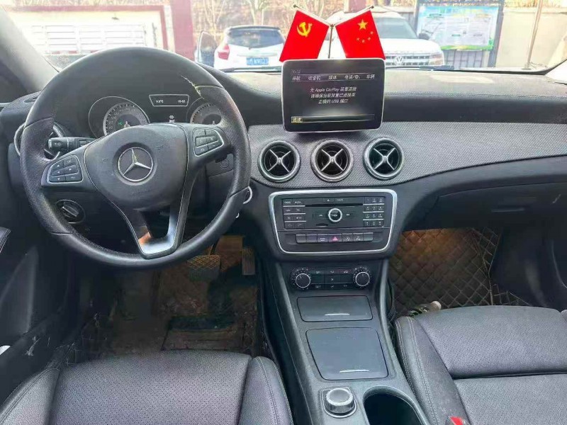 青岛16年奔驰GLA6