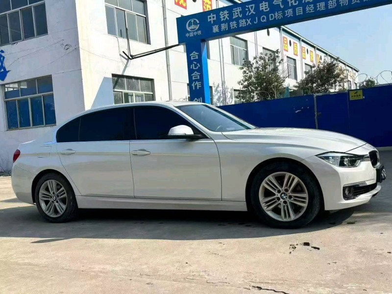 宜昌17年宝马3系8