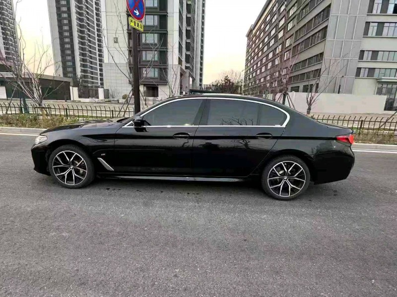 杭州21年宝马5系3