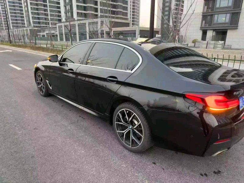 杭州21年宝马5系8