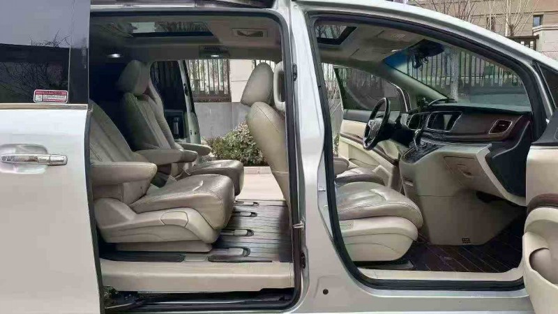 青岛14年别克GL84