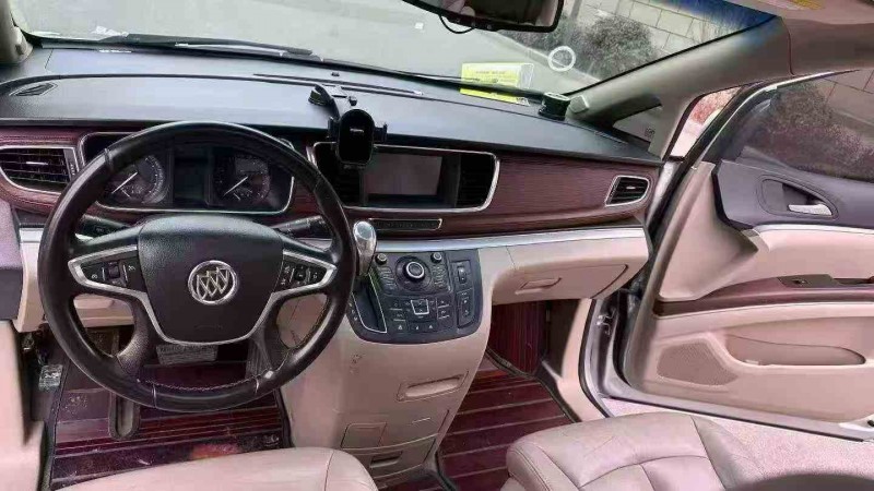 青岛14年别克GL85