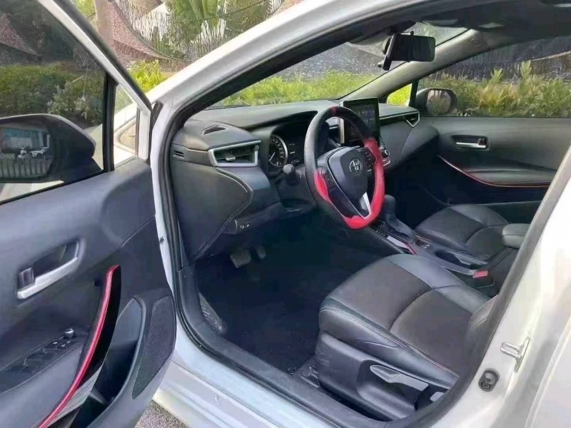 深圳23年丰田雷凌6