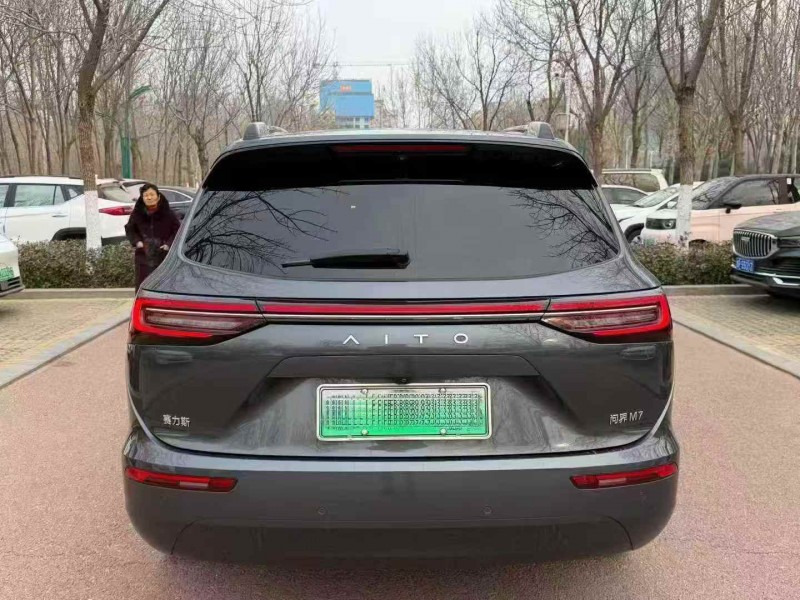 淄博24年华为智选问界9