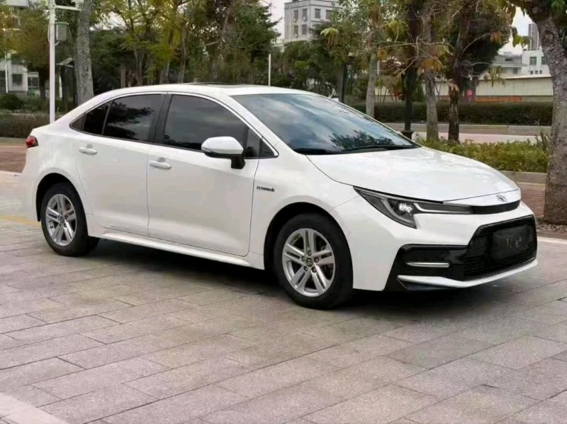 汕头22年丰田雷凌3