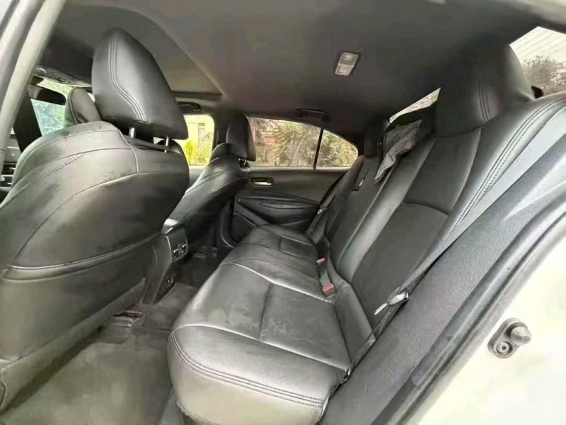 汕头22年丰田雷凌5