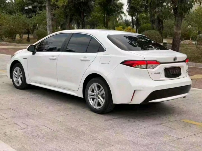 汕头22年丰田雷凌7