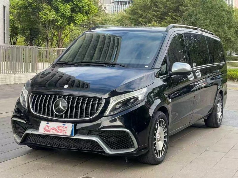 佛山19年奔驰威霆3