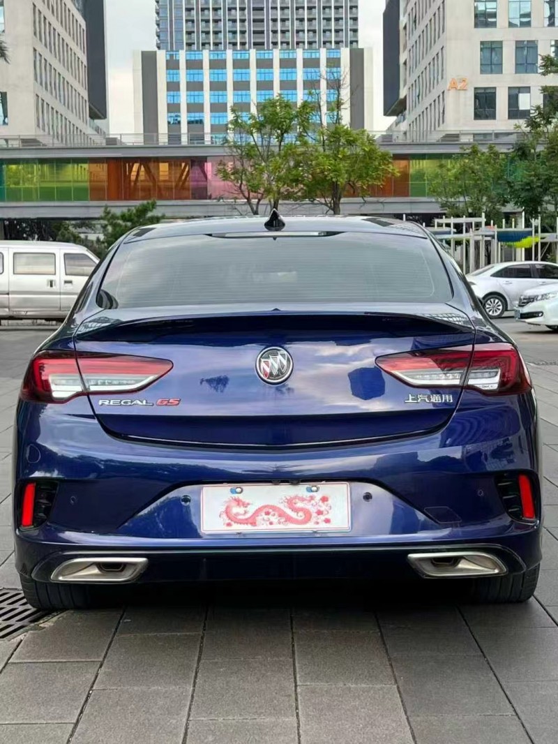 佛山22年别克君威9