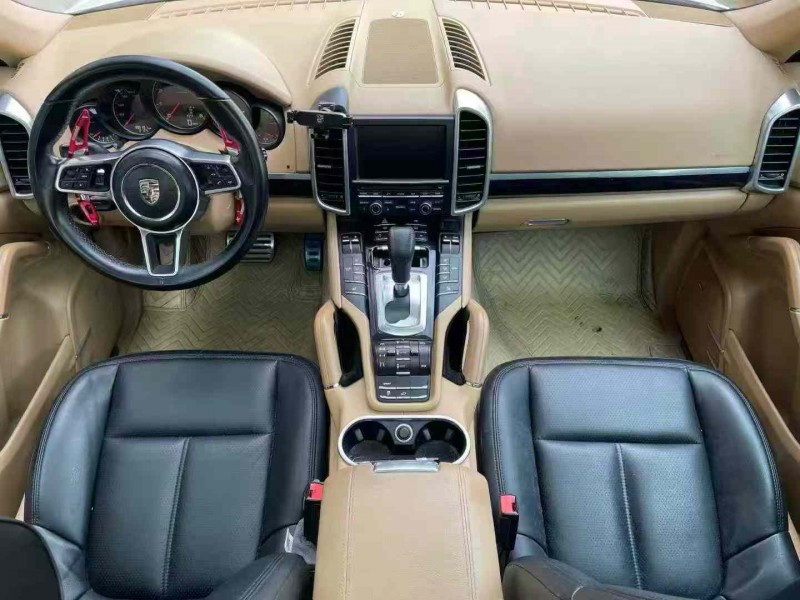 济宁11年保时捷卡宴4