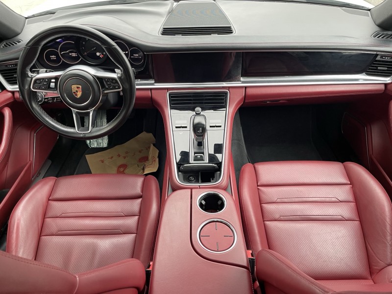 济宁20年保时捷帕拉梅拉3