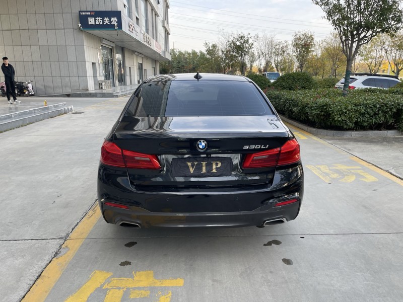 济宁20年宝马5系8