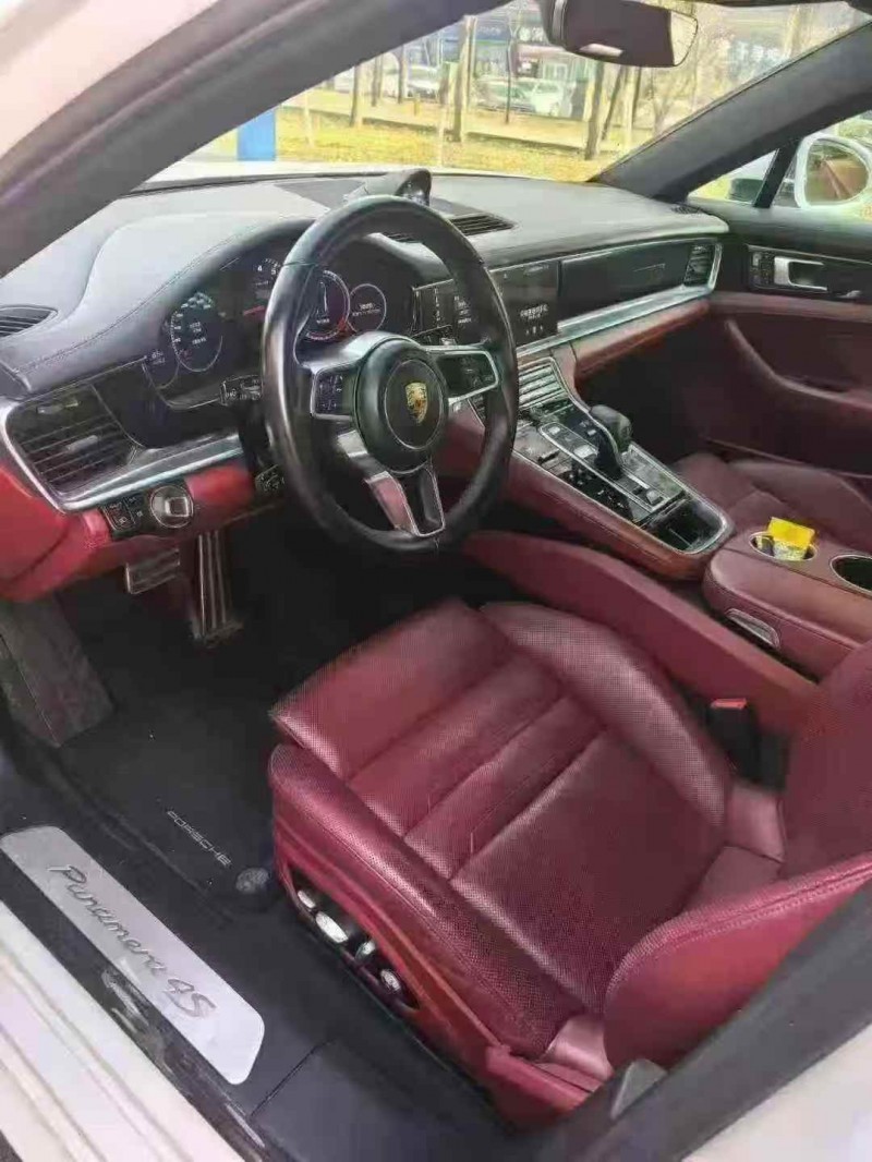 通辽18年保时捷帕拉梅拉6