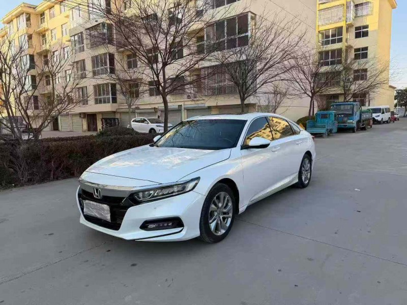 徐州21年本田雅阁2