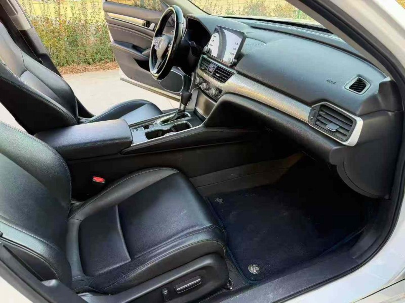 徐州21年本田雅阁7