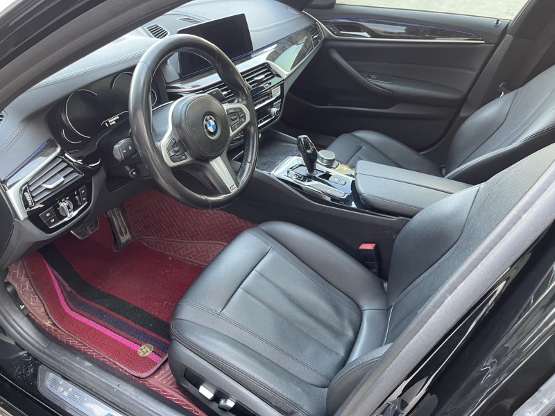 济宁18年宝马5系4