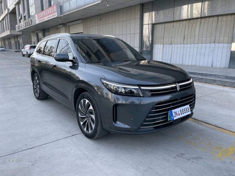 济宁22年华为智选问界2