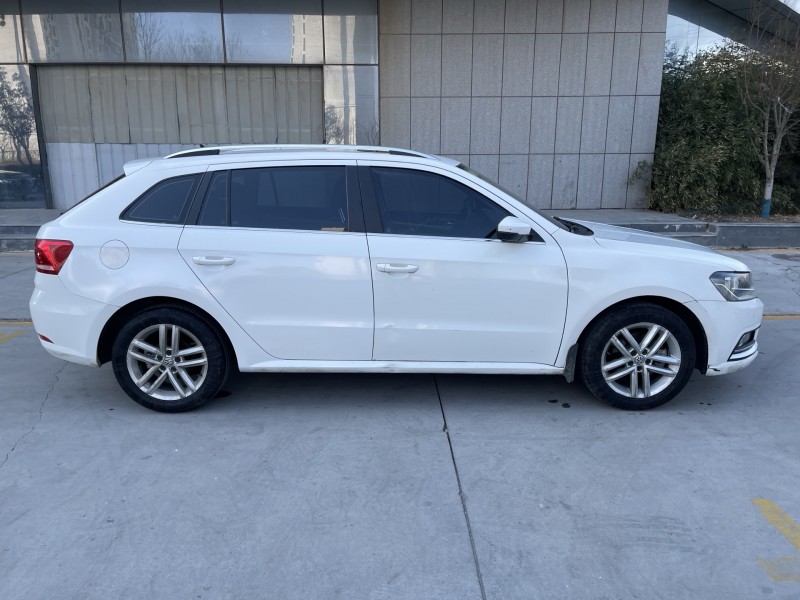 济宁16年大众朗行7