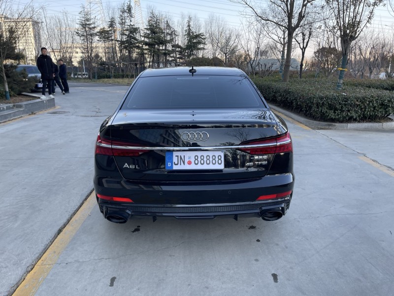 济宁24年奥迪A6L9