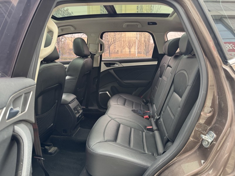 济宁17年哈弗H75