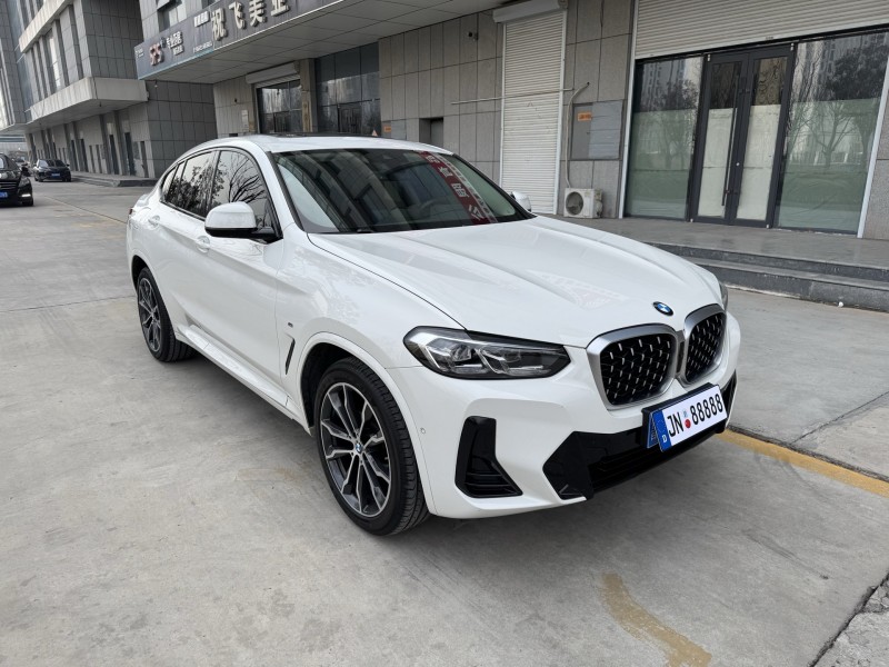 济宁22年宝马X44