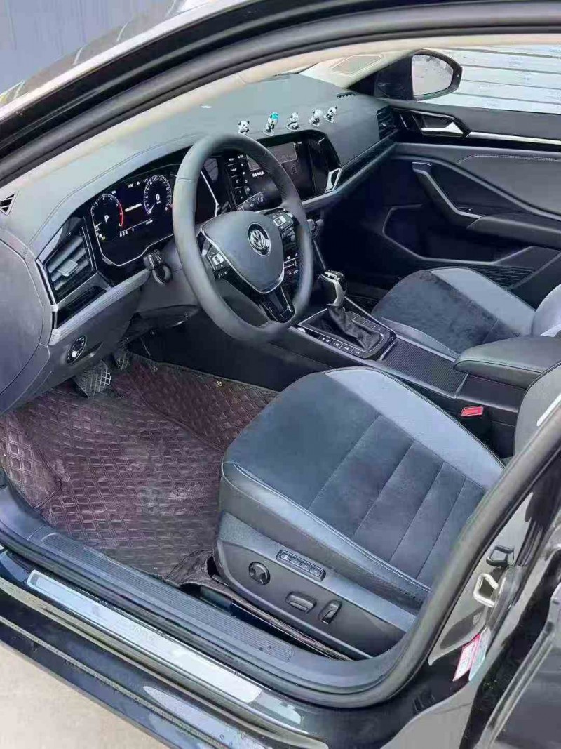 遵义21年大众速腾6