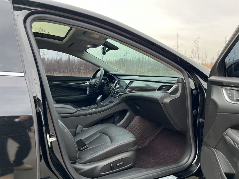 盐城21年别克君越6