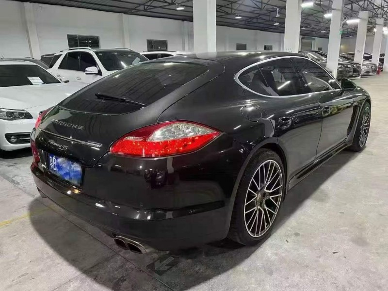 徐州10年保时捷帕拉梅拉2