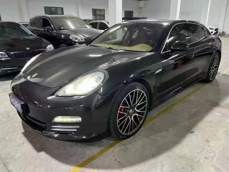 徐州10年保时捷帕拉梅拉3