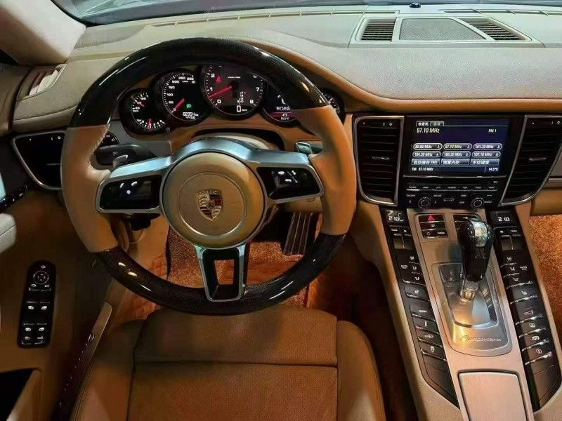 徐州10年保时捷帕拉梅拉5