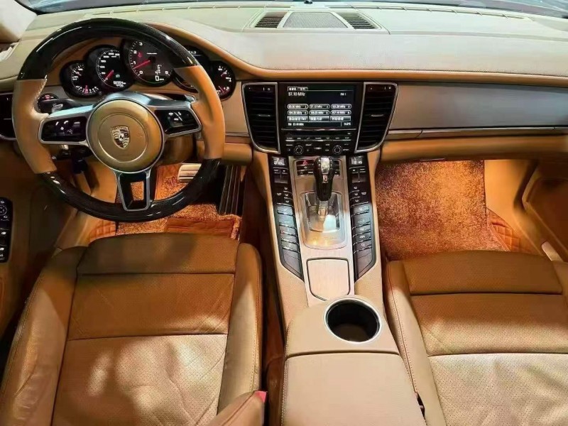 徐州10年保时捷帕拉梅拉6