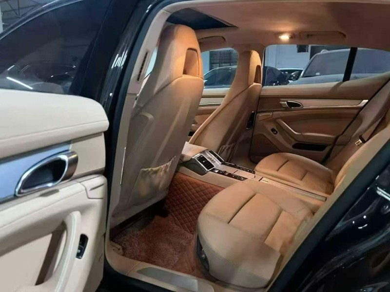 徐州10年保时捷帕拉梅拉8