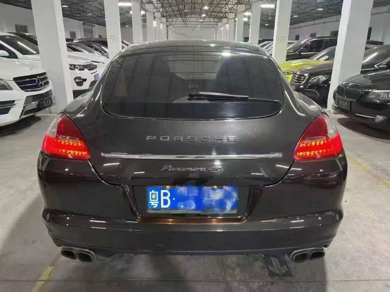 徐州10年保时捷帕拉梅拉9