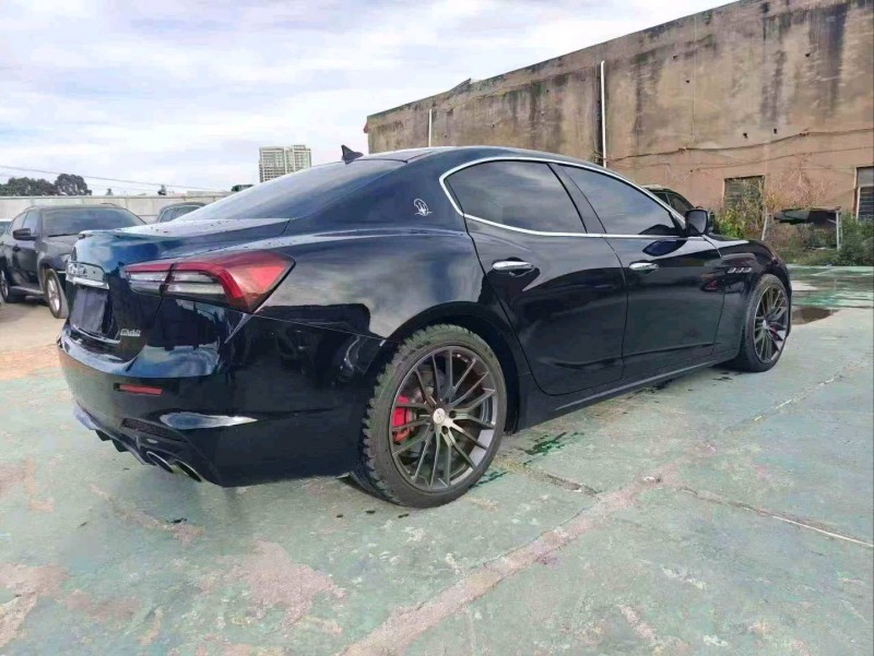 玉溪14年玛莎拉蒂Ghibli7